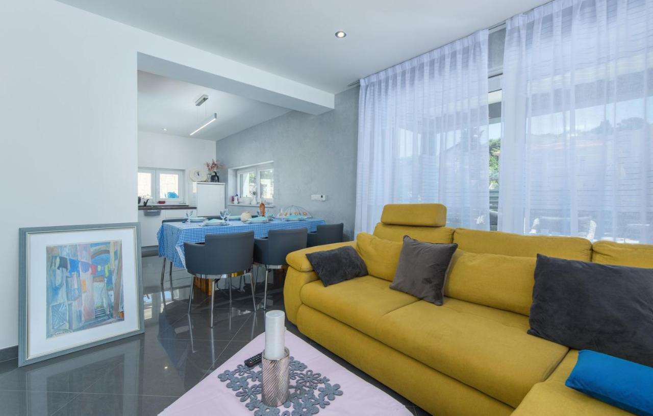 Modern Apartments With Shared Pool Near The Sea PUY Exterior foto