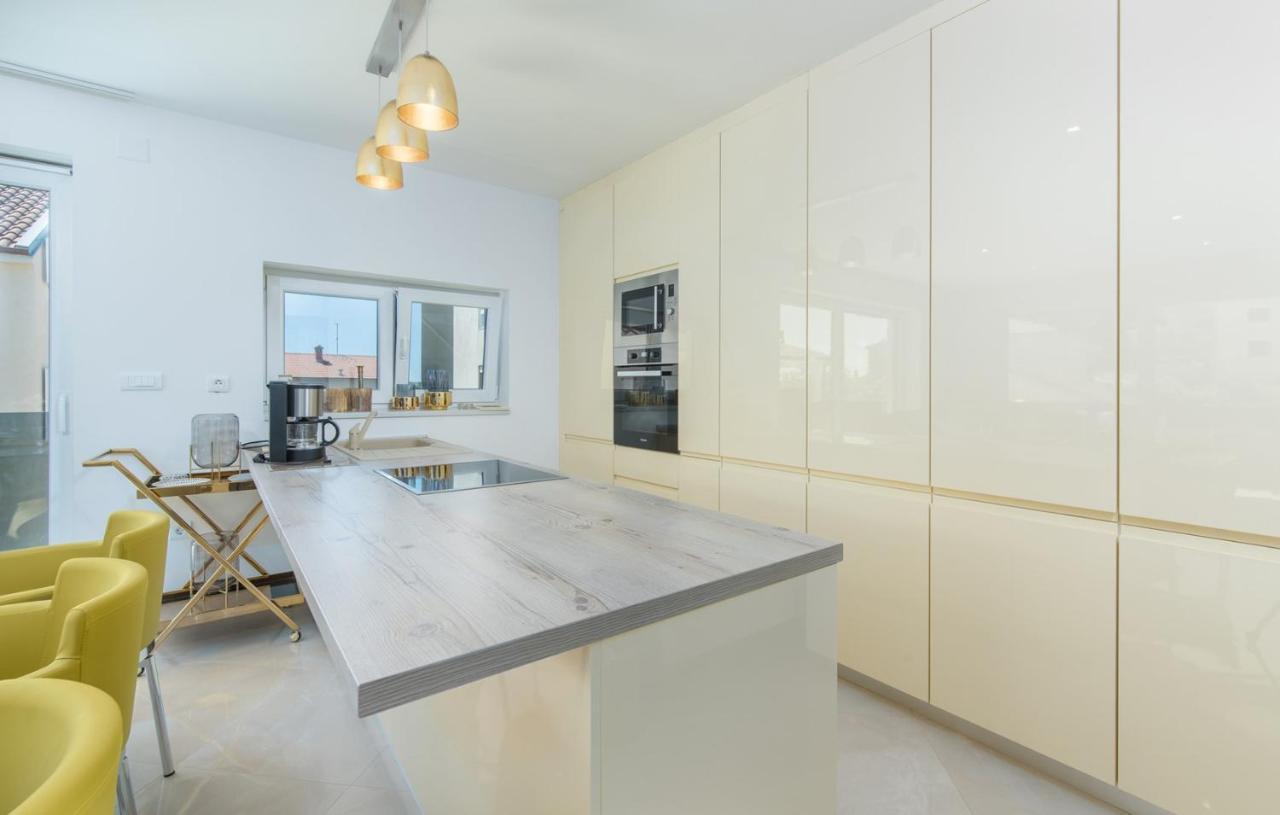 Modern Apartments With Shared Pool Near The Sea PUY Exterior foto